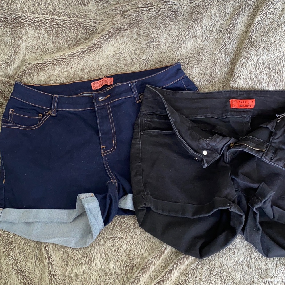 2 shorts
